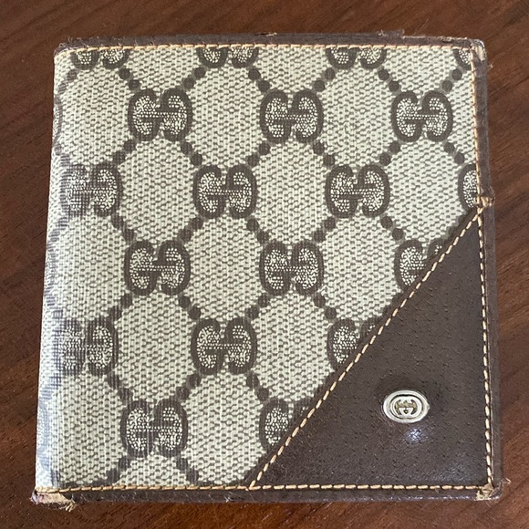Gucci Wallet - Picture 1 of 15
